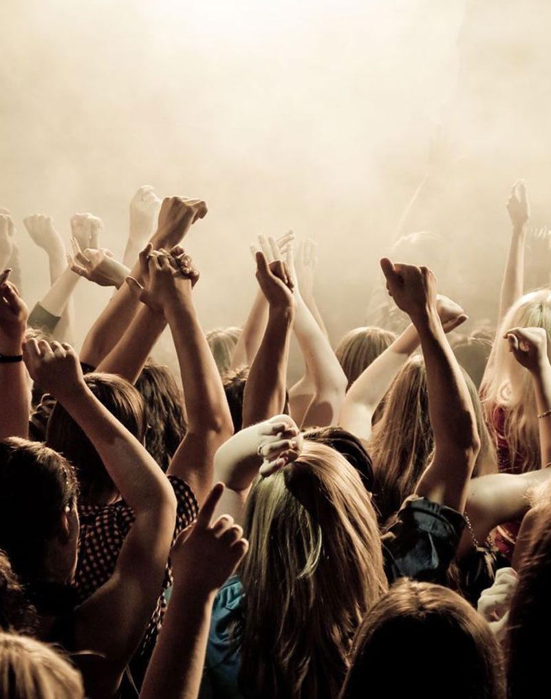 1920fans e1563185346404 - Ozvučení a osvětlení akcí - GM Live - 9. 7. 2019 -